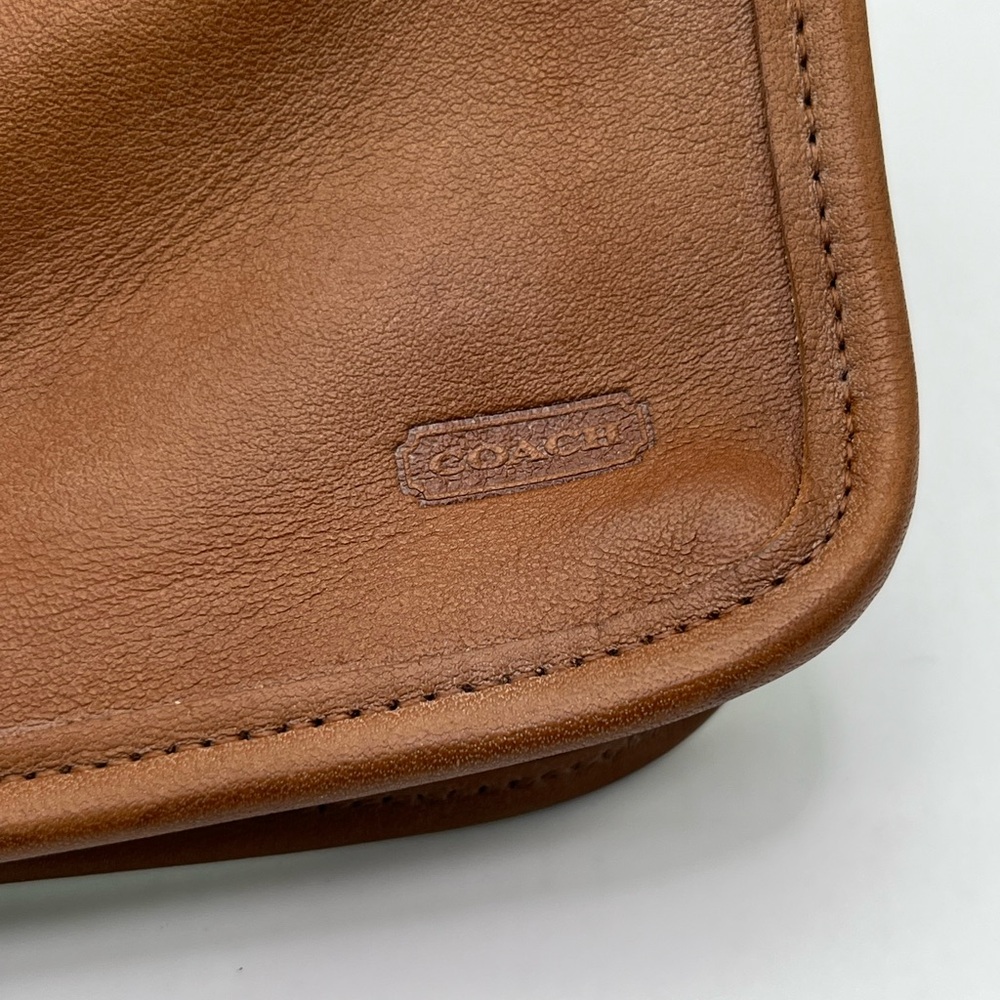 Coach Vintage Brown Leather Cosmetic Bag with Hangtag - Picture 13 of 16